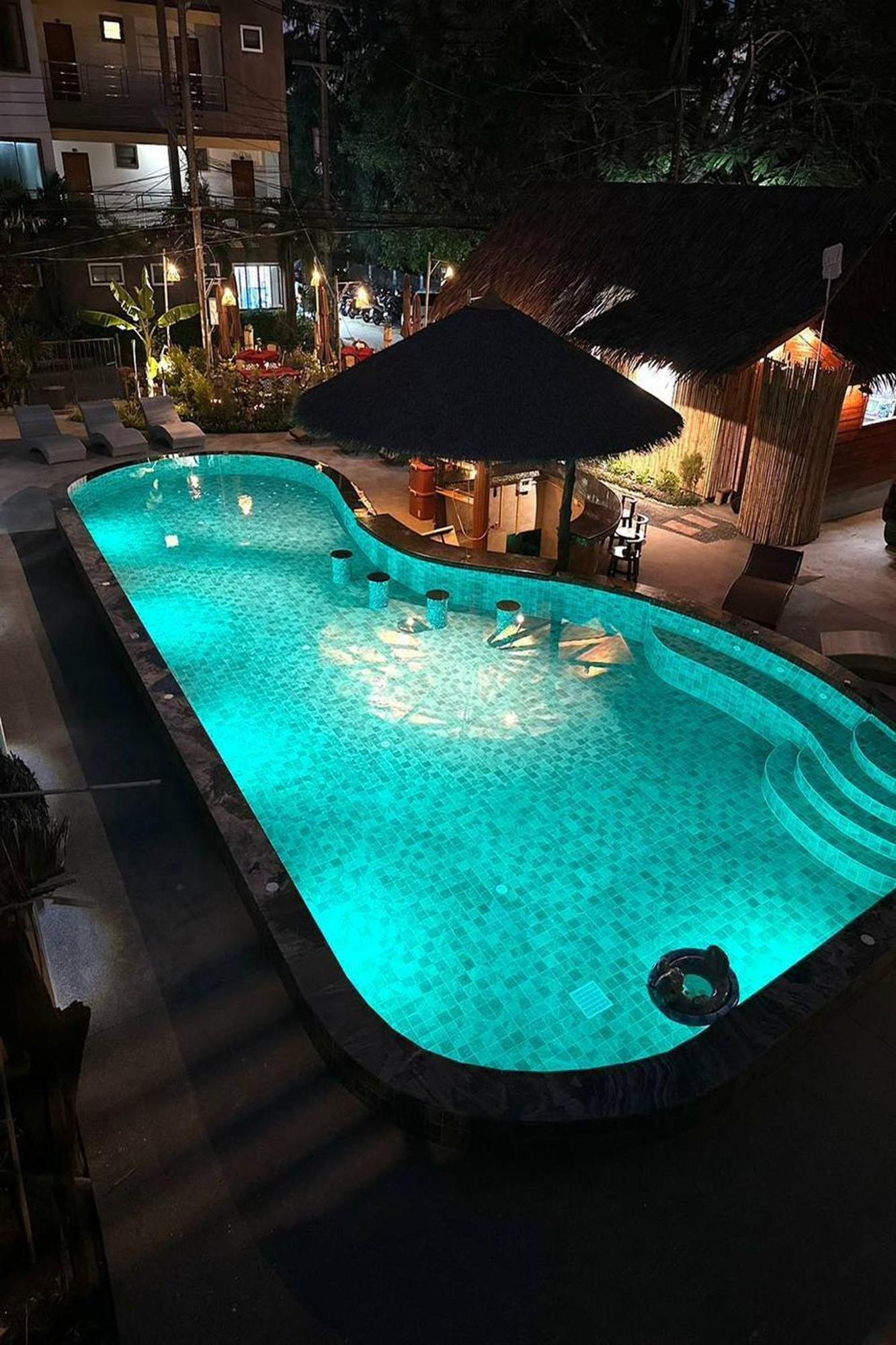 Ginis Beach Resort Kamala Beach Exteriör bild