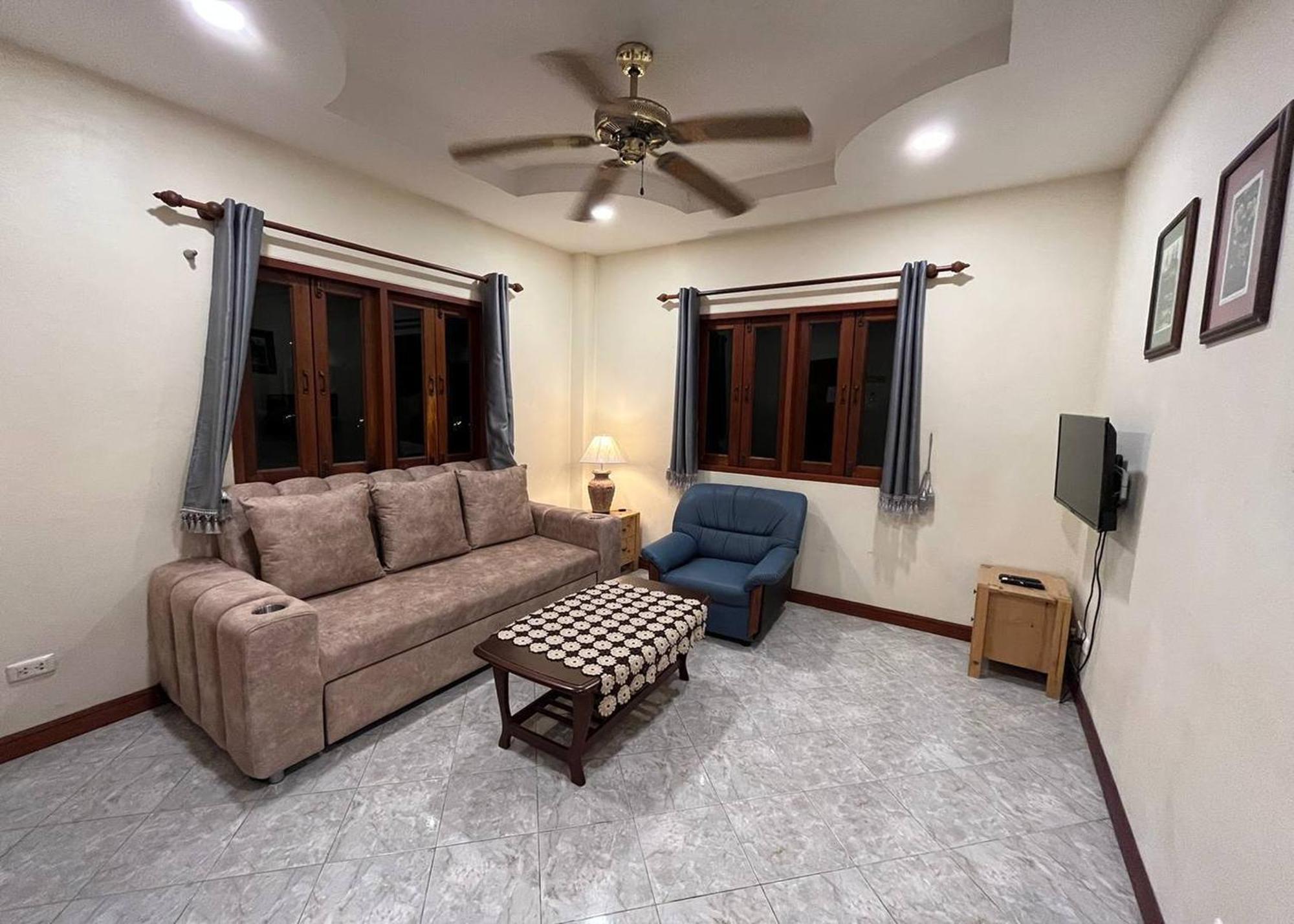 Ginis Beach Resort Kamala Beach Exteriör bild