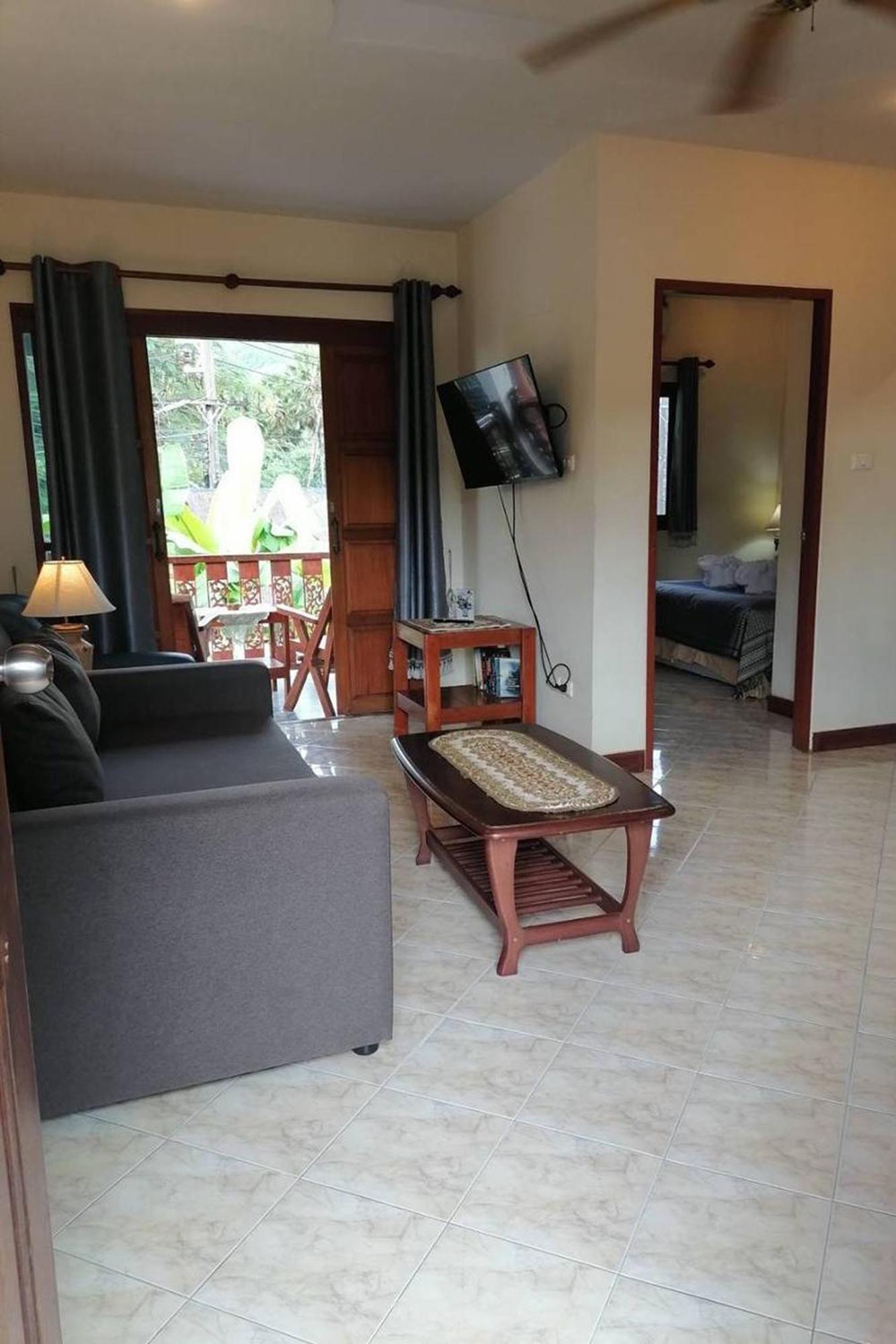 Ginis Beach Resort Kamala Beach Exteriör bild