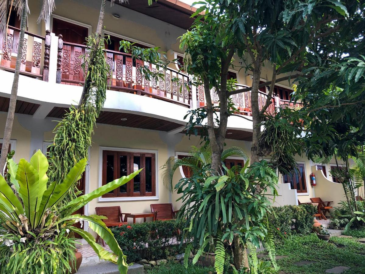 Ginis Beach Resort Kamala Beach Exteriör bild
